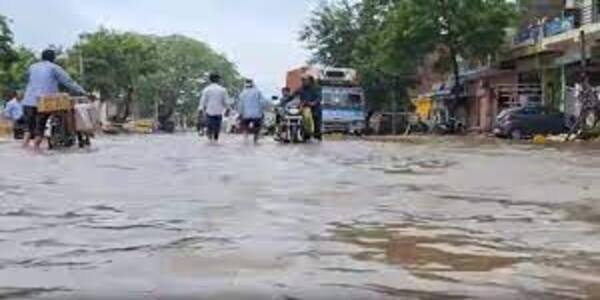 Rain becomes a disaster in UP, 19 dead so far, alert in 31 districts; schools-colleges closed