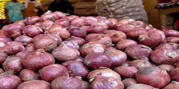 To control onion prices, the government fixed its minimum export price.