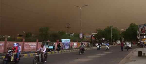 Dust storm wreaks havoc in UP and Rajasthan