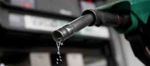 Petrol-diesel gets 2 rupees cheaper in Karnataka