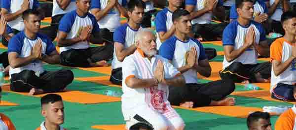 Yoga fosters amity in society: Modi