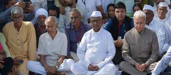 Anna Hazare sits on indefinite hunger strike