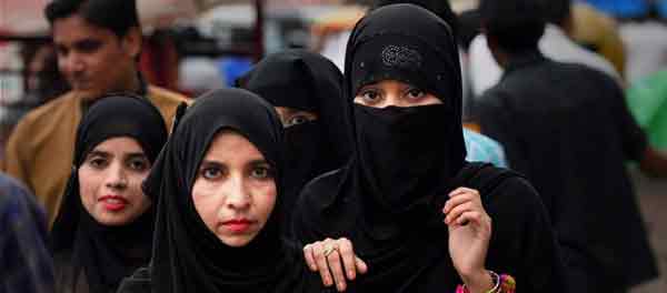 Lok Sabha passes triple talaq bill