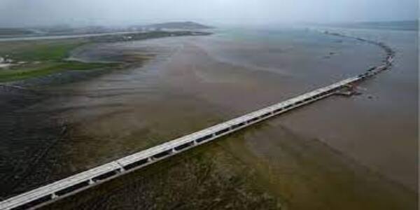 Mumbai Trans-Harbour Link: This 22 km long sea bridge will connect Mumbai to Navi Mumbai.