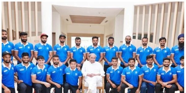 On this occasion, the Chief Minister interacted with the national men's hockey team staying at the World Cup village