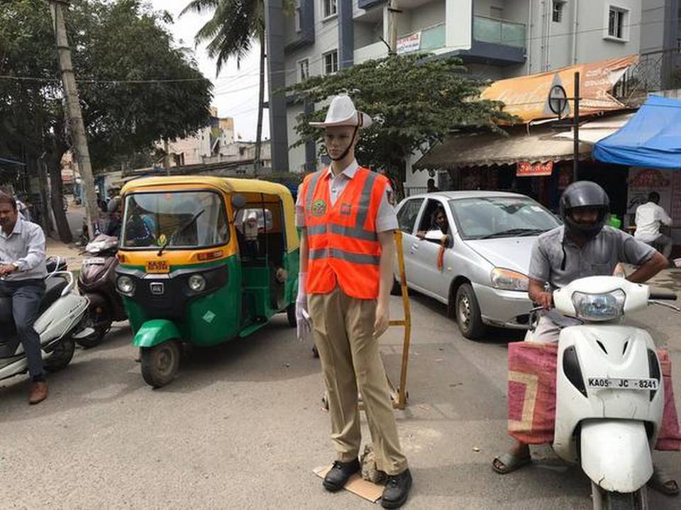 Mannequins dressed in uniform to help monitor Bengaluru traffic